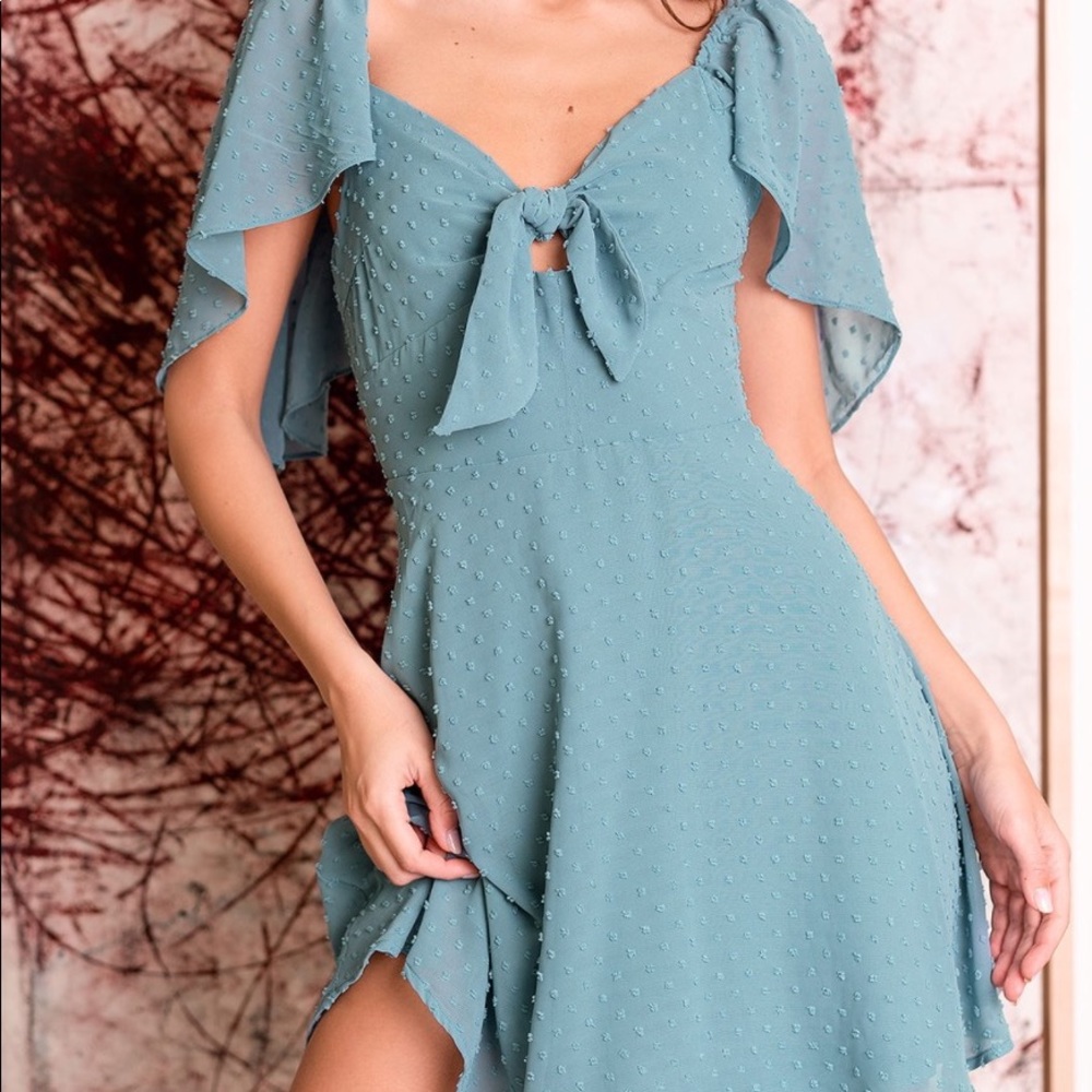 Lulus flutter sleeve dress